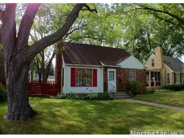 2736 Florida Ave S, Saint Louis Park, MN 55426