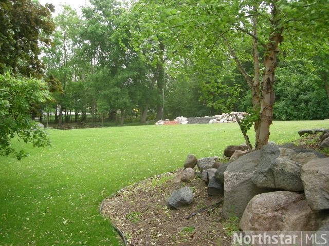 14072 Hillsboro Ct, Savage, MN 55378