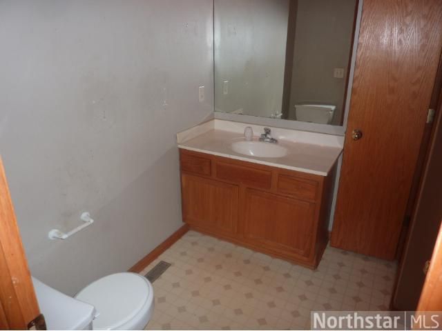 1702 3rd St NE, Minneapolis, MN 55413