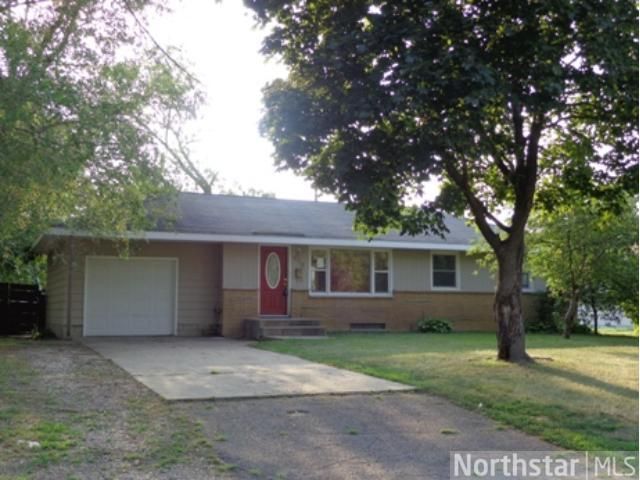 5715 Knox Ave N, Brooklyn Center, MN 55430
