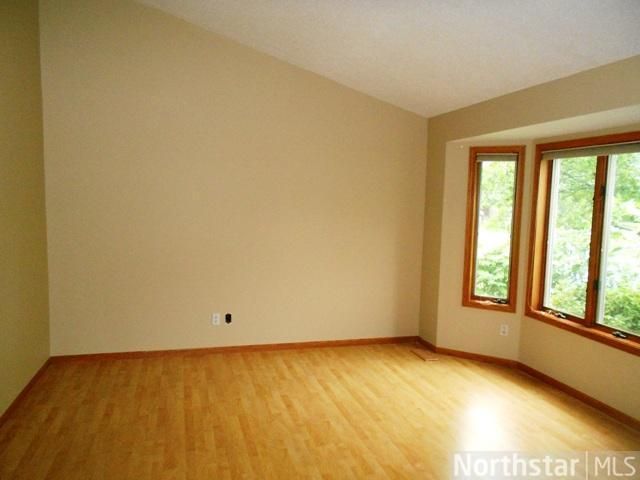 7535 19th St N, Oakdale, MN 55128
