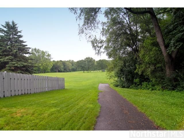 2364 Lakeridge Dr, White Bear Lake, MN 55110