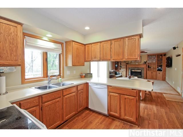 8044 Jocelyn Ave S, Cottage Grove, MN 55016
