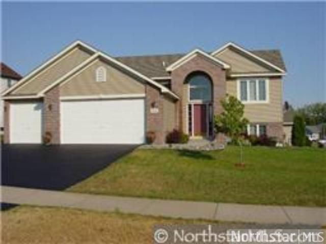 19359 Upland St NW, Elk River, MN 55330
