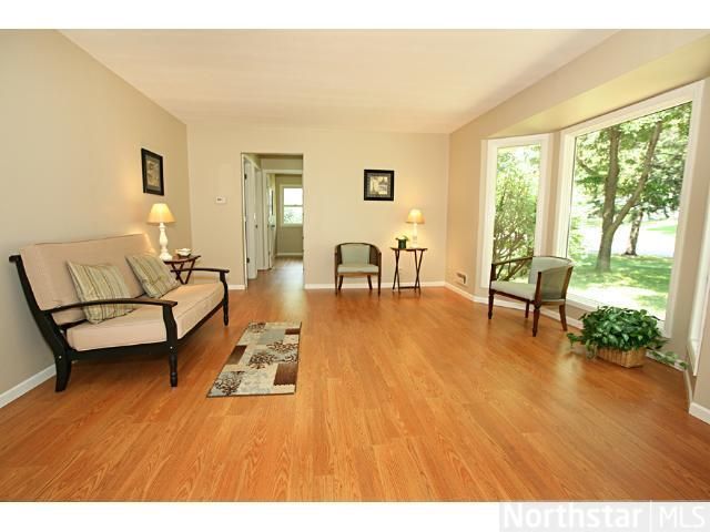 8444 Irving Ave S, Bloomington, MN 55431