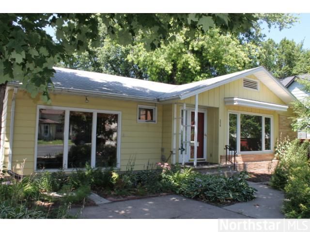 256 S Oak St, Waconia, MN 55387