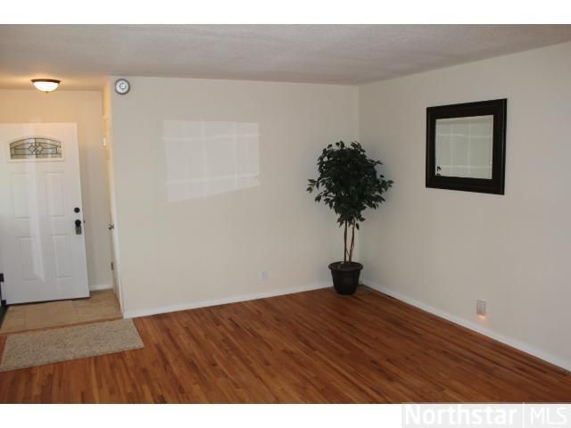 182 63rd Way NE, Fridley, MN 55432