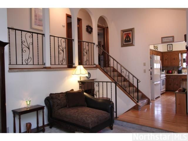 2442 Beam Ave, North Saint Paul, MN 55109