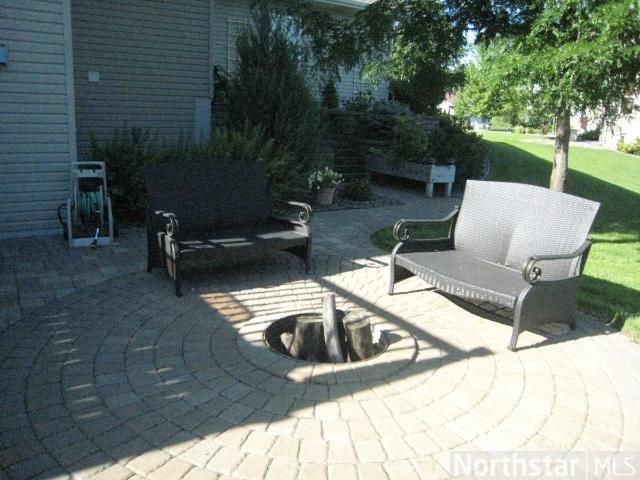 13855 Jasmine Ct, Rogers, MN 55374
