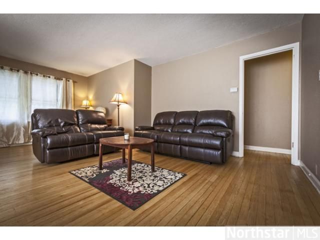 3950 42nd Ave S, Minneapolis, MN 55406