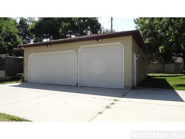 825 Fuller St S, Shakopee, MN 55379