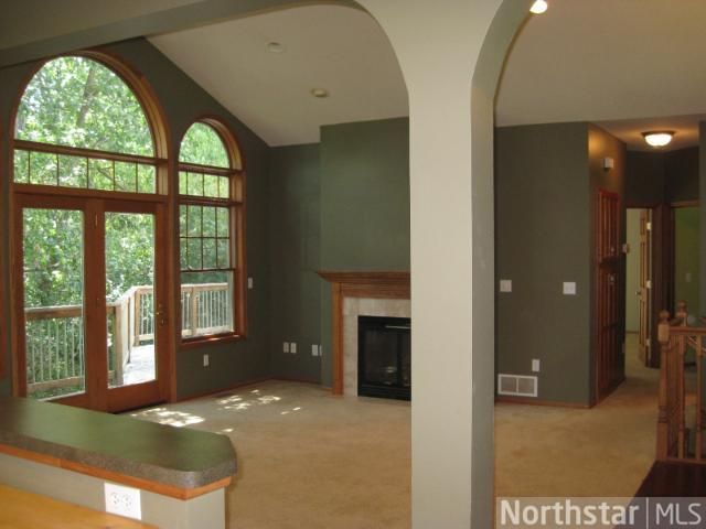 770 Willow Grove Ln, Vadnais Heights, MN 55127