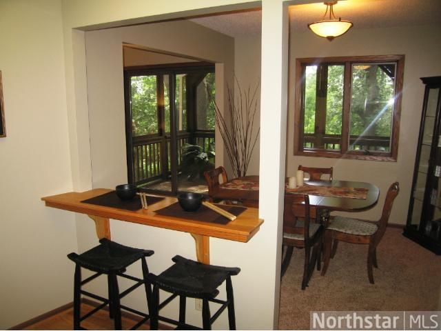 2584 Moundsview Dr #10, Mounds View, MN 55112