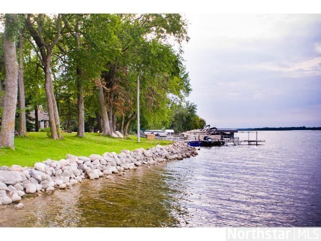 9224 Kilbury Ave NW, Annandale, MN 55302