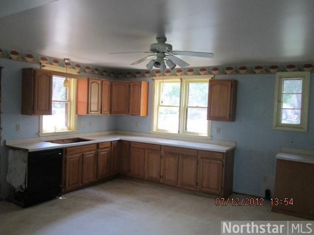 6555 Maple St, North Branch, MN 55056