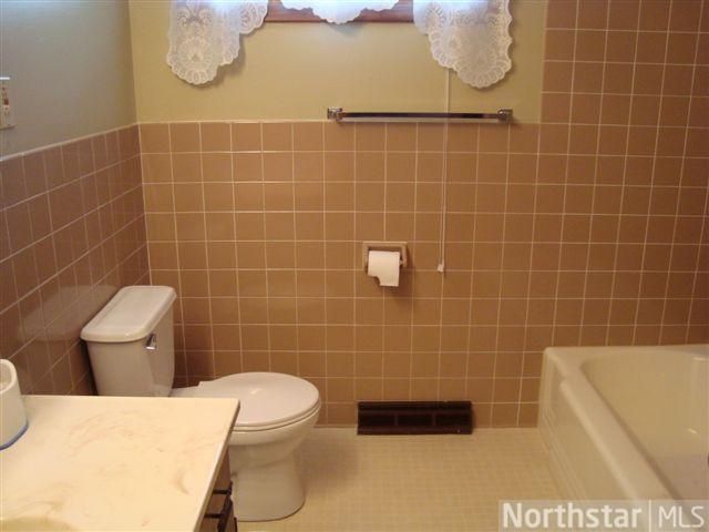 208 28th Ave N, Saint Cloud, MN 56303