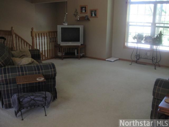 420 12th St NW, Buffalo, MN 55313