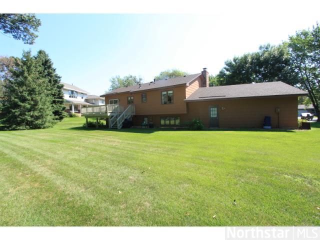 207 Marian Ct, Circle Pines, MN 55014