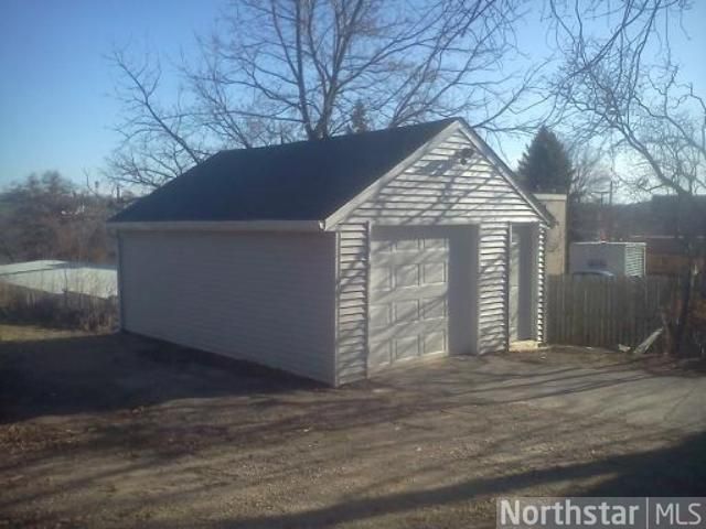 390 White Bear Ave N, Saint Paul, MN 55106