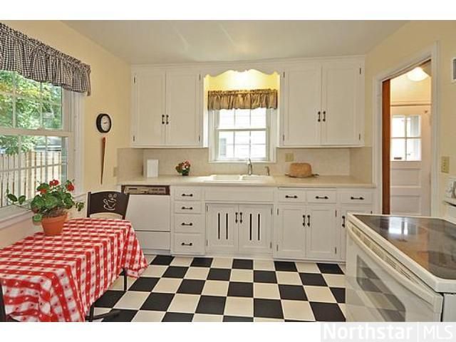 3921 Monterey Ave, Saint Louis Park, MN 55416