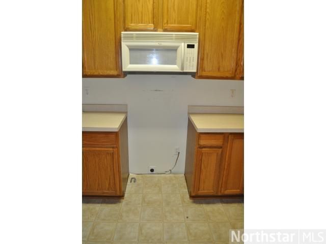 1611 Woodlynn Ave E #2, North Saint Paul, MN 55109