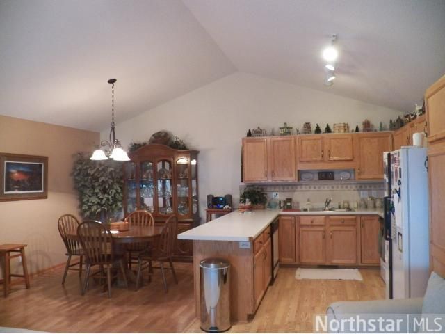 306 Lake Dr, Winsted, MN 55395