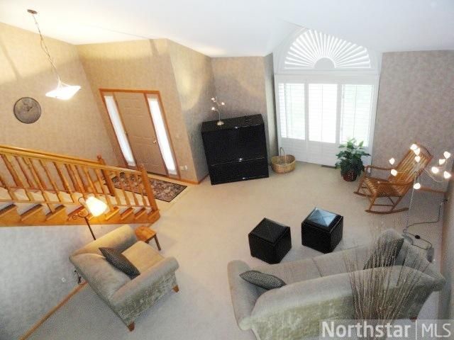 8037 Lanewood Ln N, Maple Grove, MN 55311