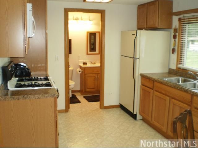 1980 E Larpenteur Ave E, Saint Paul, MN 55109