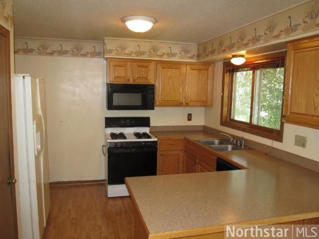 18110 Emerald Trl, Farmington, MN 55024