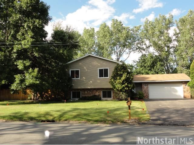11340 Riverview Rd, Eden Prairie, MN 55347