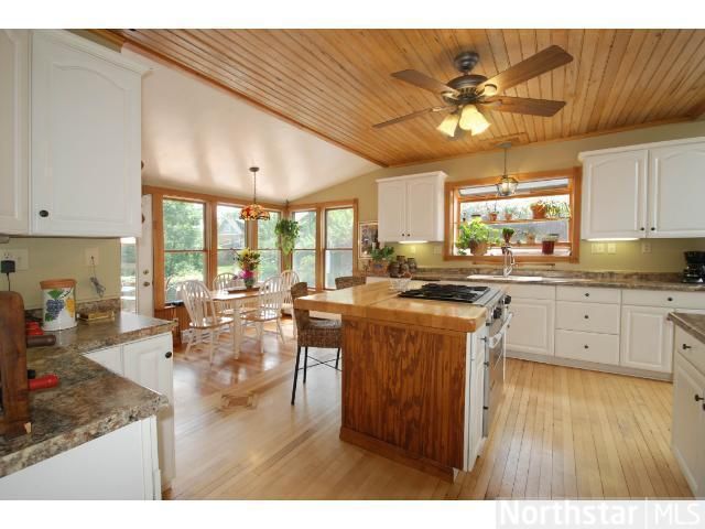1320 Broadway St N, Stillwater, MN 55082