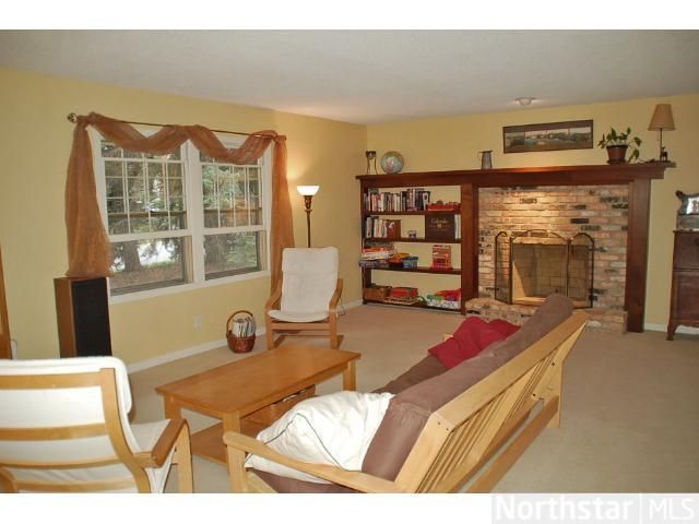 3005 Woodlark Ln, Eagan, MN 55121
