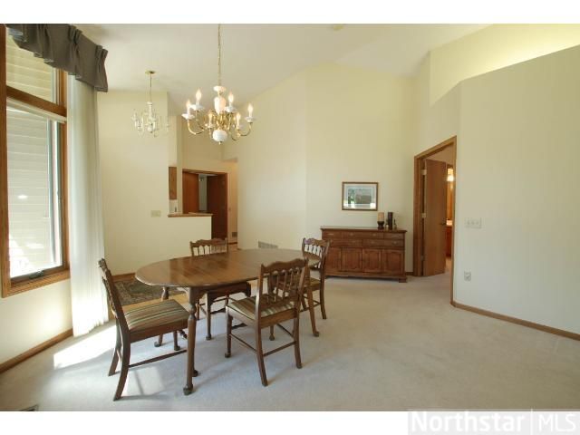 4443 Park Ct, White Bear Lake, MN 55110