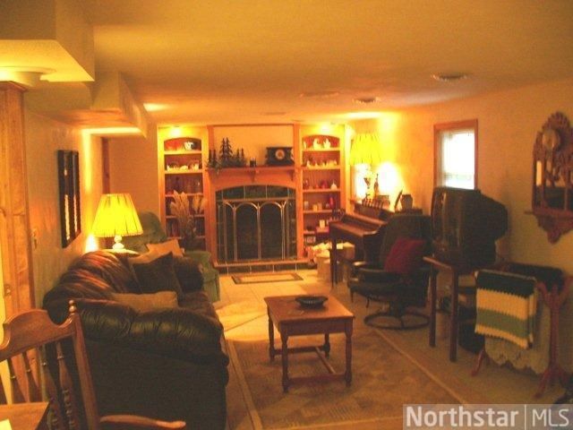1008 Bush St, Red Wing, MN 55066