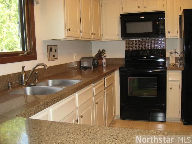 10452 Devonshire Pl, Eden Prairie, MN 55347