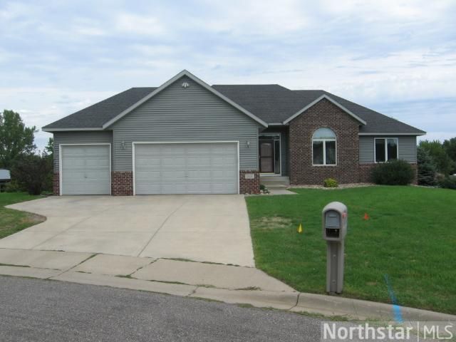 1924 Tyler Ct, Northfield, MN 55057