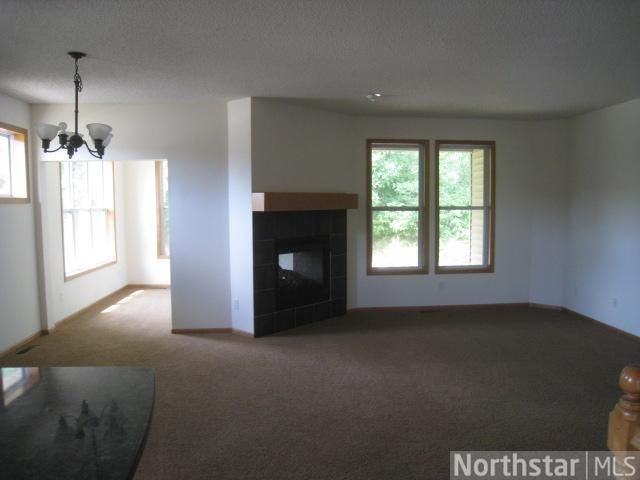 10032 Lee Dr, Eden Prairie, MN 55347