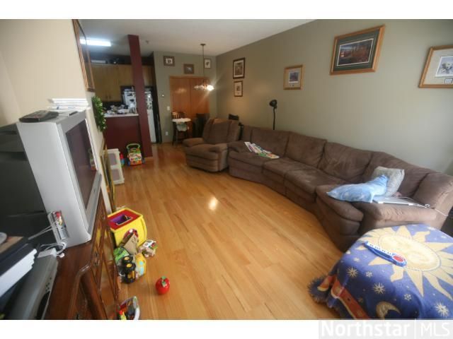 17866 Cobblestone Way, Eden Prairie, MN 55347