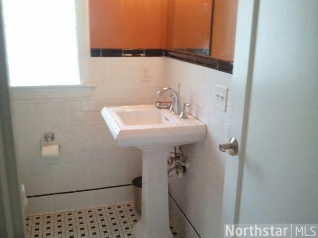 4705 S Oakland Ave, Minneapolis, MN 55407