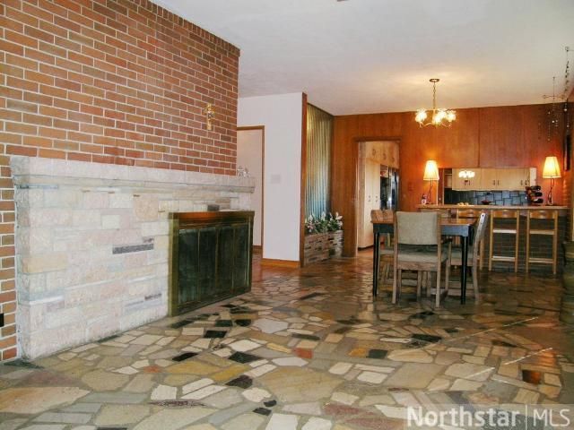 2917 33rd Ave NE, Saint Anthony, MN 55418