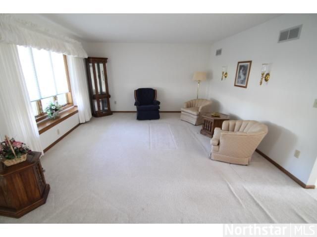 410 7th St NE, Melrose, MN 56352