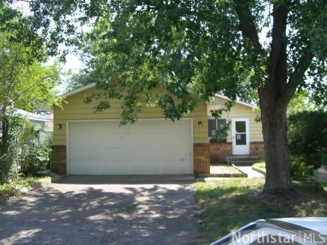384 Hawthorne Ave E, Saint Paul, MN 55130