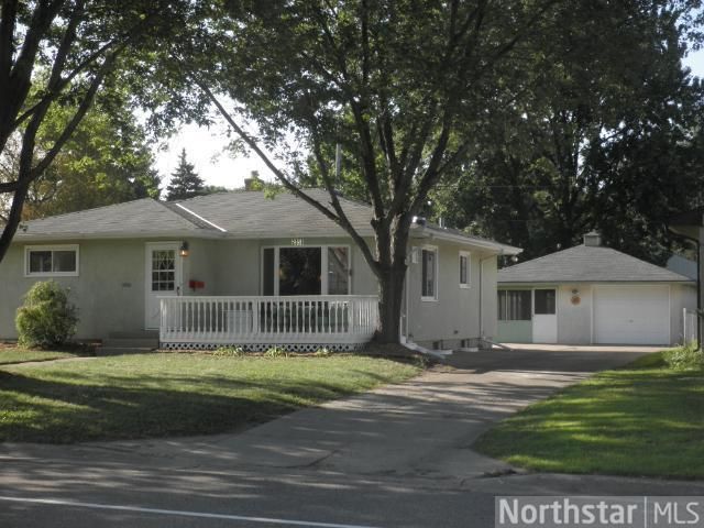 2358 17th Ave E, North Saint Paul, MN 55109