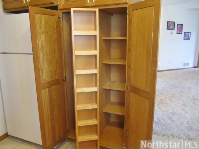 920 Willow View Cir, Waite Park, MN 56387