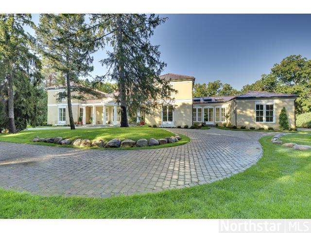 539 Harrington Rd, Wayzata, MN 55391