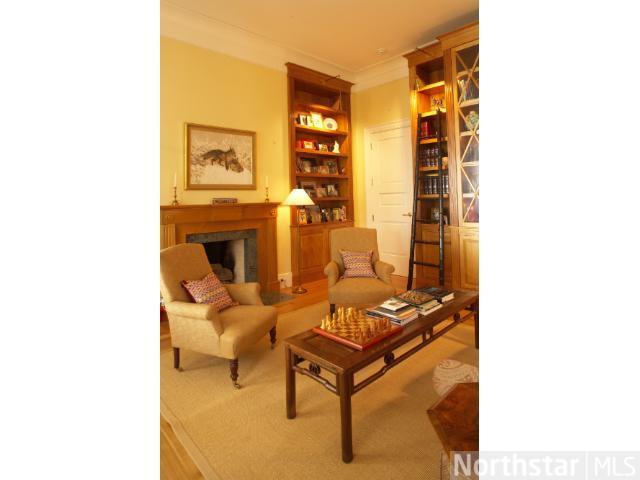 539 Harrington Rd, Wayzata, MN 55391