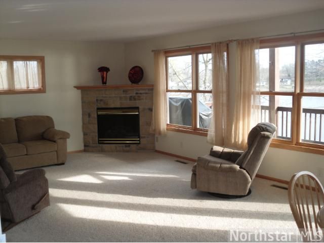 32804 Nueman Trl, Lindstrom, MN 55045