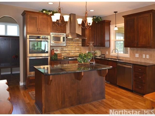 16924 68th Ave N, Maple Grove, MN 55311