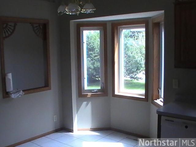 1377 Silverwood Rd, Woodbury, MN 55125