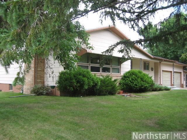 1005 Park Ave NE, Staples, MN 56479